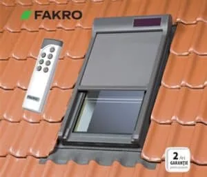Rulou exterior cu telecomanda Fakro AMZ Solar