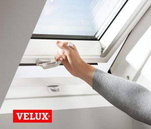 Fereastra mansarda Velux GLU 0061B – maner jos